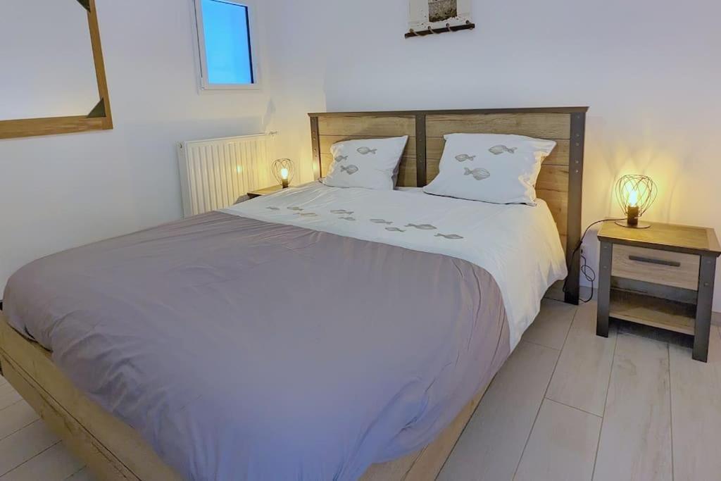 Appartement Pour 3 Personnes Sur La Plage Les Pieds Dans Leau Plonevez-Porzay Exterior photo